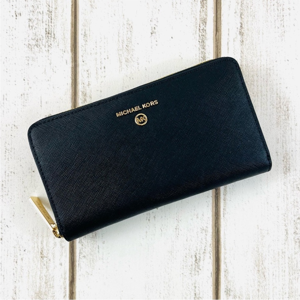 Michael Kors Jet Set Medium Zip Around Wallet Black